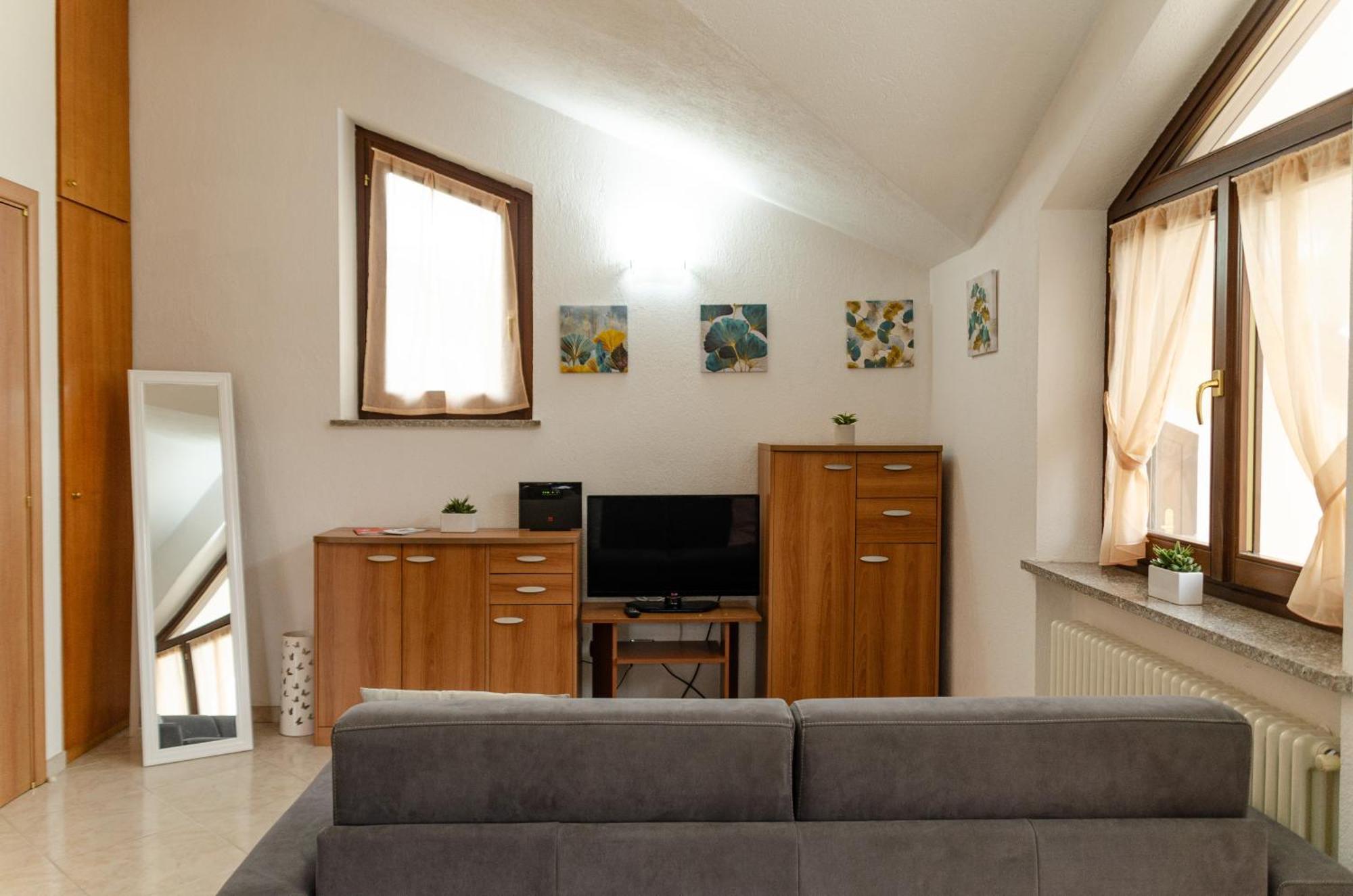 Sarre Skyline Apartment - Relax In Valle D'Aosta Exterior foto